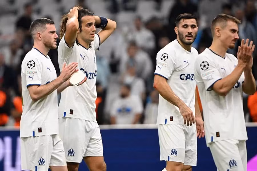 Nỗi buồn vô bờ bến của cầu thủ Marseille sau trận thua ngược trước Tottenham. Ảnh: UEFA