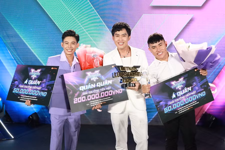 MiTa hạnh phúc khi giành được chiến thắng sau các vòng đấu căng thẳng. Ảnh: BTC