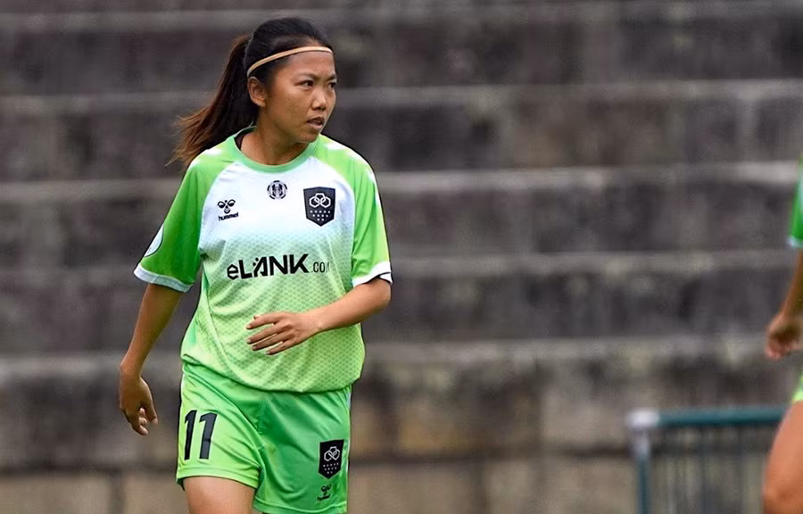  Huỳnh Như ngày càng hòa nhập với môi trường bóng đá tại Bồ Đào Nha. (Ảnh: Lank FC) 