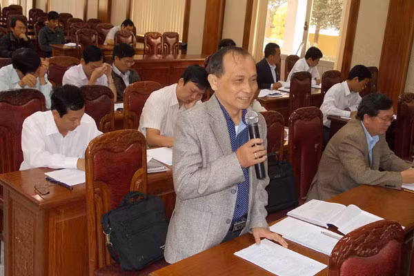 Các đại biểu tham gia góp ý tại hội nghị. Ảnh: T.N Các đại biểu tham gia góp ý tại hội nghị. Ảnh: T.N