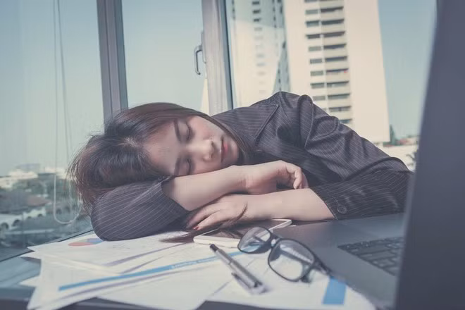 Thời gian ngủ trưa lý tưởng là trong vòng 30 phút. Ảnh: SHUTTERSTOCK