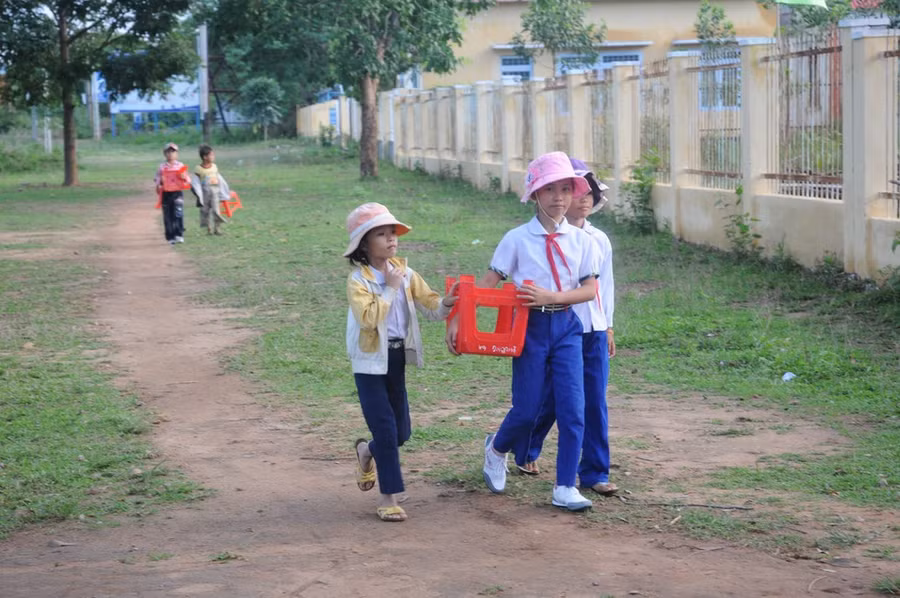 Tôi xin lấy câu kết này, nhắn gửi tới phố núi lời thăm hỏi, dù đã xa nhưng vẫn “còn chút gì để nhớ”... - Ảnh: Gia Khiêm