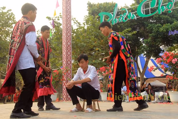 Nghi thức Lễ cấp sắc của đồng bào Dao. (Nguồn: Dienbientv)