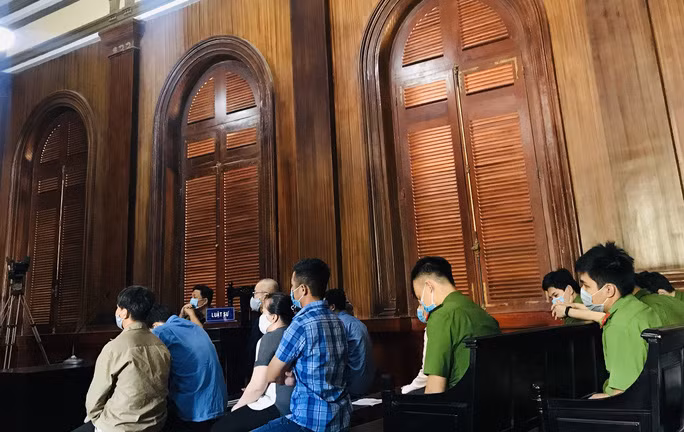 Các bị cáo tại tòa sáng 4-12 Các bị cáo tại tòa sáng 4-12