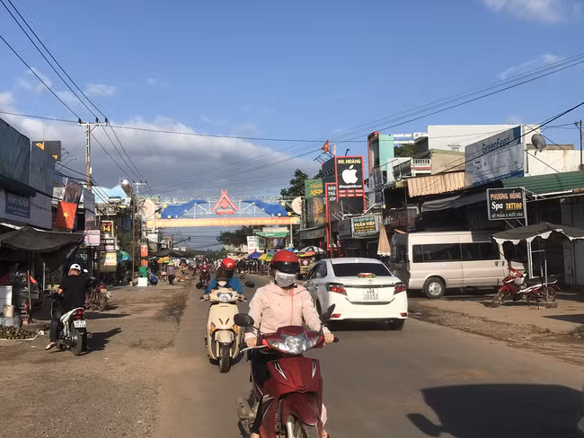 Xã Nam Dong (huyện Cư Jút, Đăk Nông) đạt chuẩn NTM năm 2018, mới đây đã được công nhận là đô thị loại 5 . Ảnh: C.V
