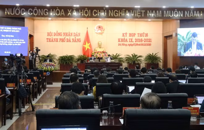 Cử tri gửi nhiều kiến nghị đến kỳ họp thứ 16, HĐND TP.Đà Nẵng khóa 9, trong đó có những vấn đề liên quan đến Covid-19. Ảnh: Hoàng Sơn