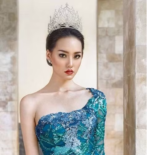 Hoa hậu Indonesia 2016 - Felicia Hwang cũng xuất sắc trở thành Á hậu 2 của cuộc thi Hoa hậu Quốc tế năm nay. Cô cũng nhận giải thưởng Trang phục dạ hội đẹp nhất. Hoa hậu Indonesia 2016 - Felicia Hwang cũng xuất sắc trở thành Á hậu 2 của cuộc thi Hoa hậu Quốc tế năm nay. Cô cũng nhận giải thưởng Trang phục dạ hội đẹp nhất.
