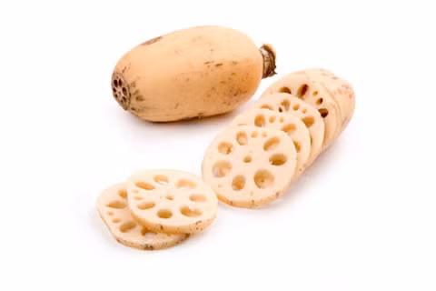  Củ sen là một thực phẩm có giá trị dinh dưỡng cao