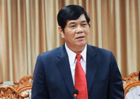 Ông Nguyễn Phong Quang bị cách chức.
