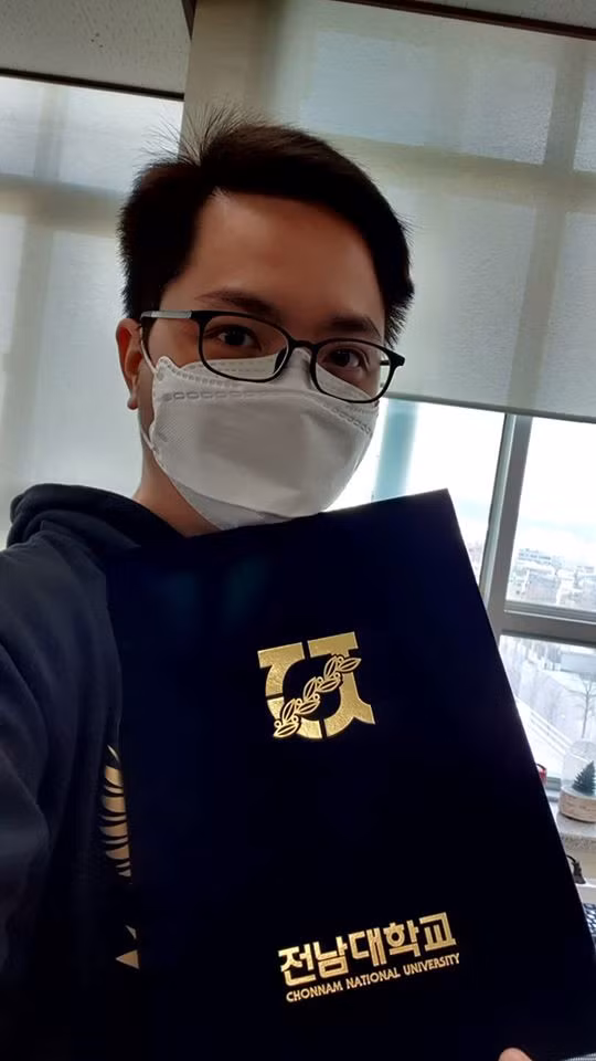 Võ Hoàng Trọng tại ĐH Quốc Gia Chonnam, Gwangju, Hàn Quốc/ Ảnh: NVCC