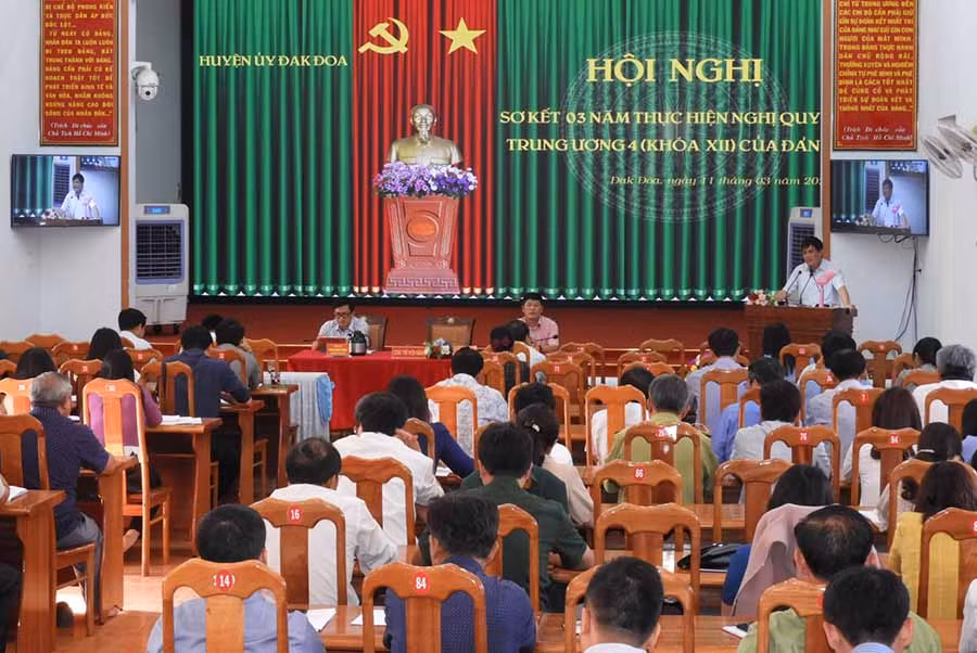  Toàn cảnh hội nghị. Ảnh: T.N
