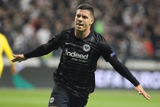 Màn trình diễn ấn tượng mùa này có thể giúp Luka Jovic kiếm được một bến đỗ tốt hơn ở mùa giải 2019/20.