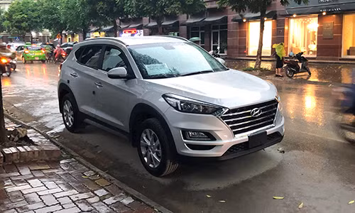 Tucson 2019 xuất hiện trên đường phố Hà Nội. Tucson 2019 xuất hiện trên đường phố Hà Nội.