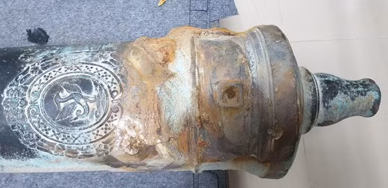  Họa tiết trên thân súng