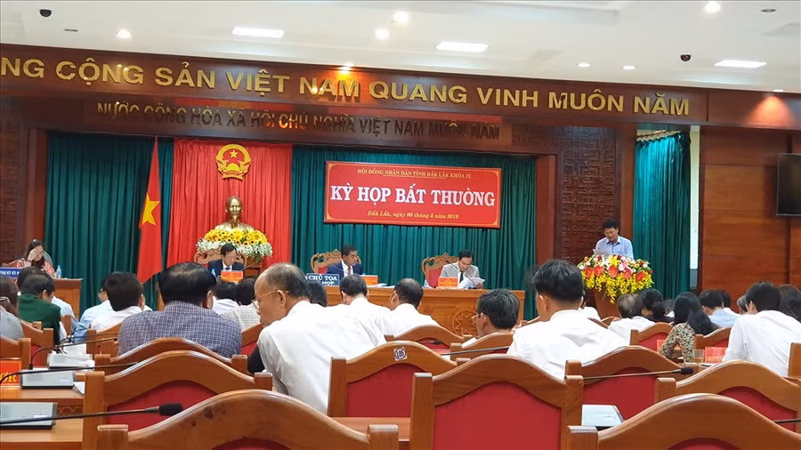  Toàn cảnh kỳ họp bất thường HĐND tỉnh Đắk Lắk khóa IX.