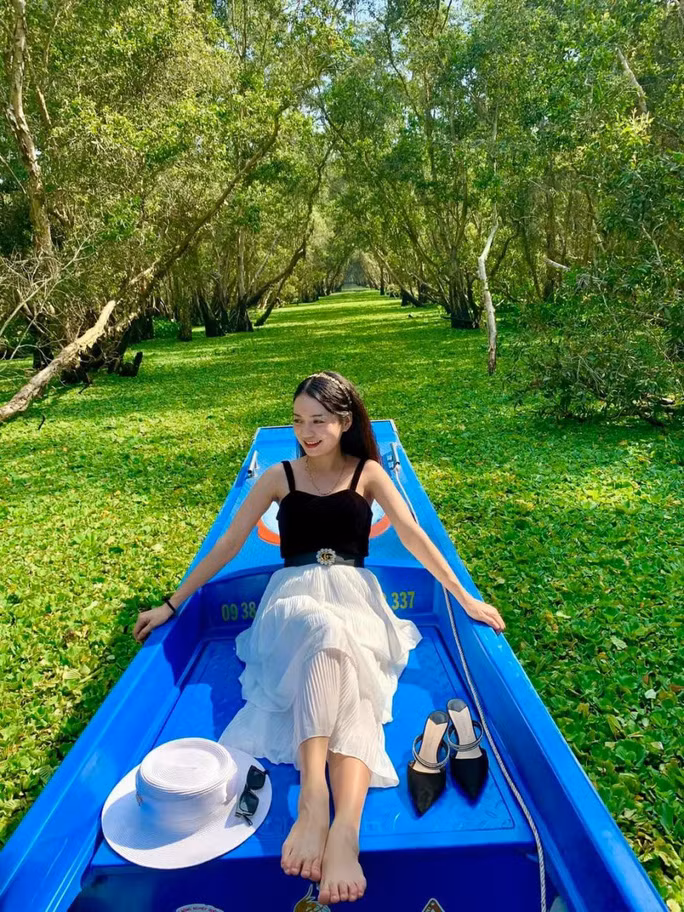  Nhiều 
