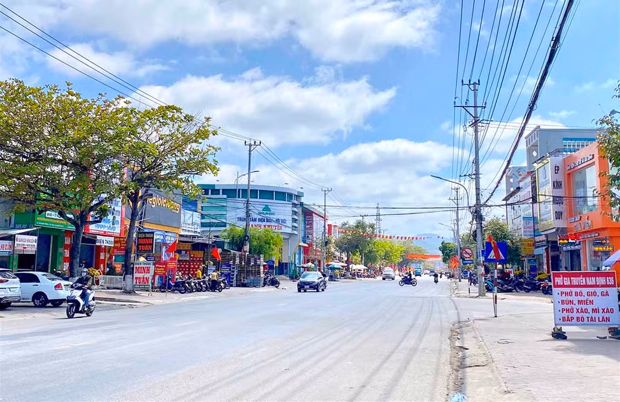 Thị xã An Khê đã đề ra nhiều giải pháp để vừa phòng-chống đại dịch Covid-19, vừa phát triển kinh tế-xã hội trên địa bàn. Ảnh: Hồng Thi