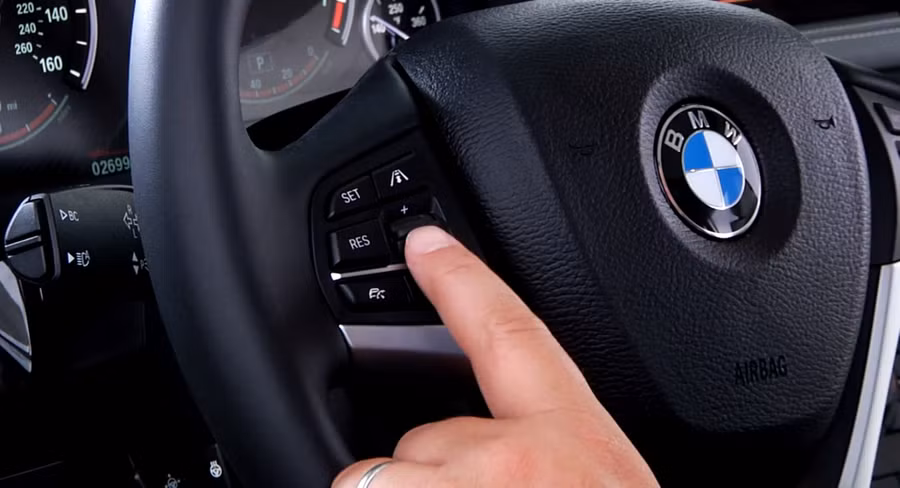  Nếu như biết cách sử dụng tính năng Cruise control, chủ xe còn tiết kiệm được một lượng nhiên liệu khá lớn. Ảnh: Nguyễn Tuấn/OFFB