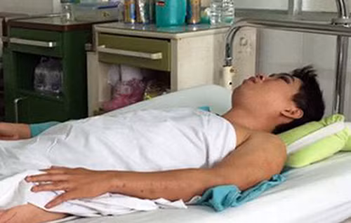  Anh Vang đang điều trị tại bệnh viện.