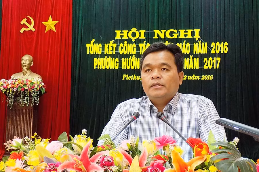 Ủy viên dự khuyết BCH Trung ương Phó Bí thư Thường trực Tỉnh ủy phát biểu chỉ đạo tại hội nghị. Ảnh: T.N Phó Bí thư Thường trực Tỉnh ủy phát biểu chỉ đạo tại hội nghị