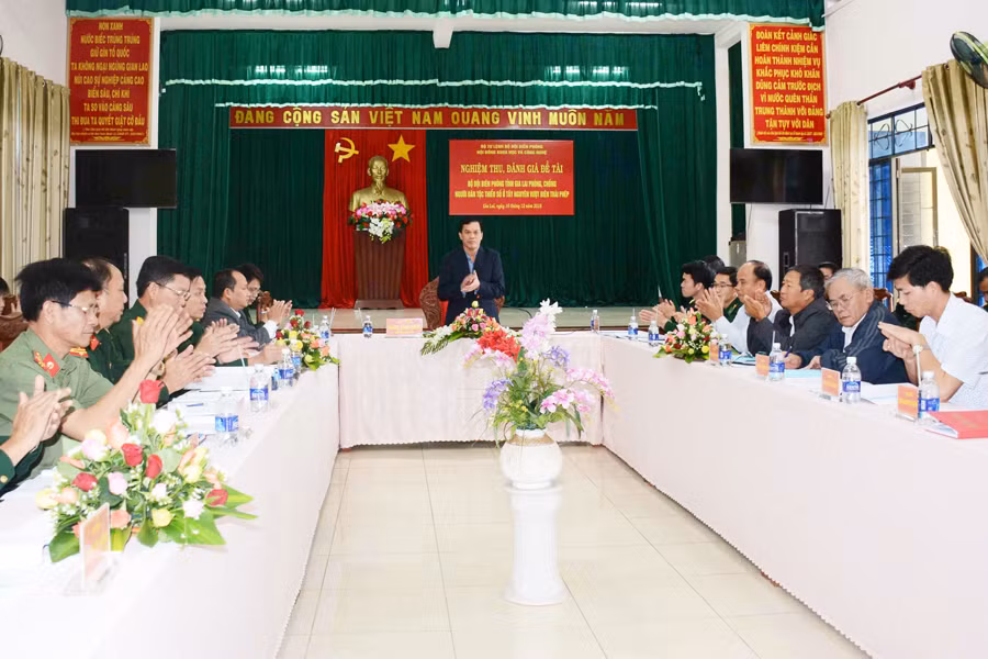 Quang cảnh buổi nghiệm thu, đánh giá đề tài. Ảnh: A.H