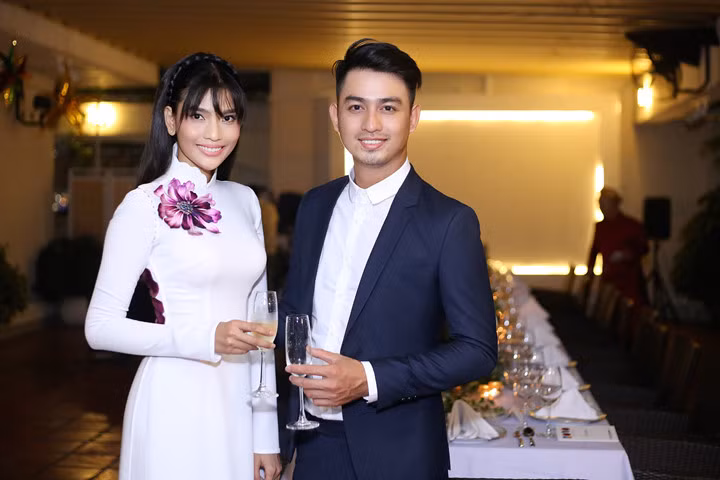 ... siêu mẫu Hoàng Long. 5