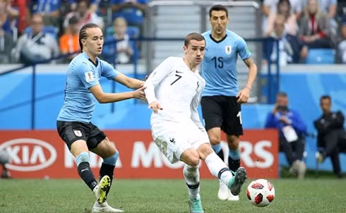  Griezmann (ở giữa) đã có 3 bàn thắng cho ĐT Pháp (Ảnh: Getty).