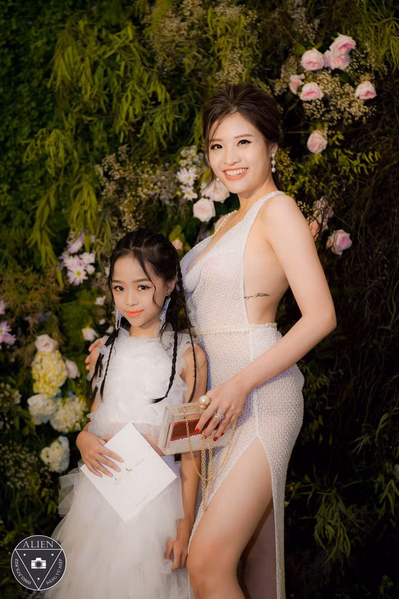 Trong số các 