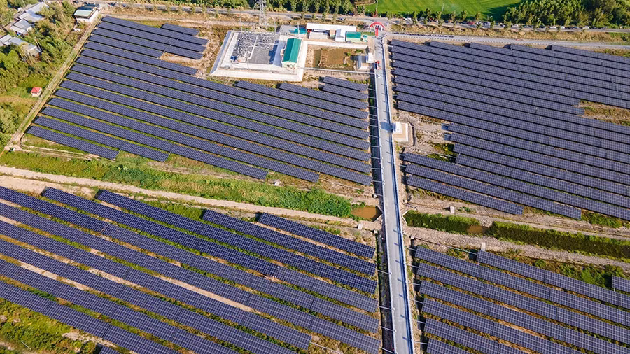  Thị trường tấm pin năng lượng mặt trời tại Việt Nam gần 100% là nhập khẩu - Ảnh: Gia Hân