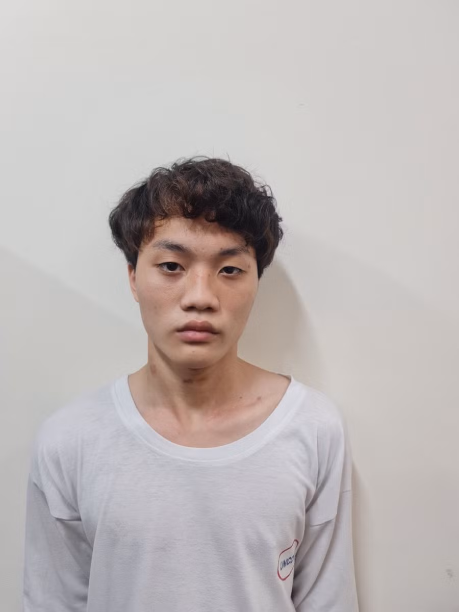 Nguyễn Ngọc Hưng tại trụ sở công an.
