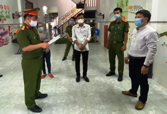  Trong vụ án phá rừng quy mô lớn này, nhiều cán bộ bị bắt (Ảnh H.T)