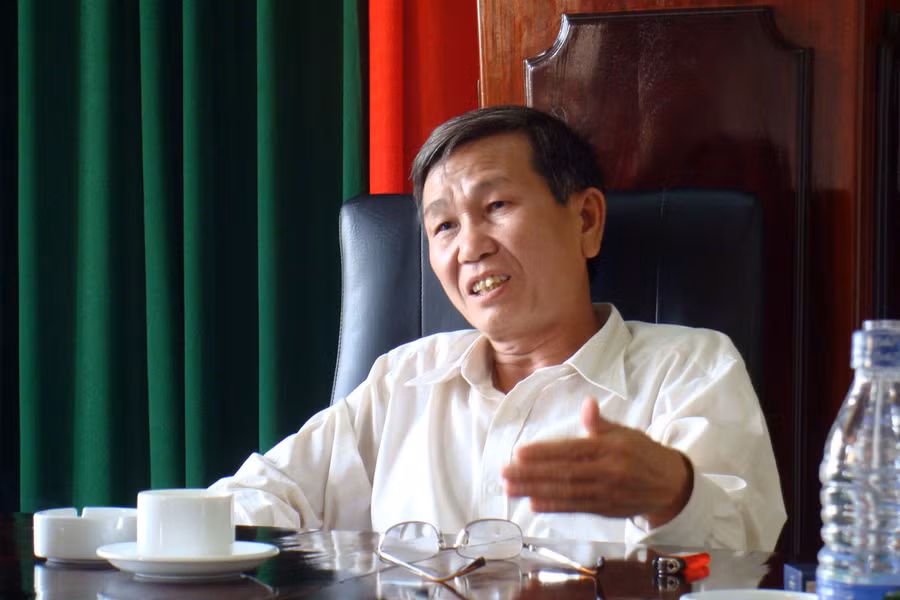 Bí thư huyện Cát Tiên Huỳnh Văn Đẩu cho rằng việc xây dựng thủy điện Đồng Nai 6, 6A lợi nhiều hơn hại. Ảnh: Nguyễn Thịnh Bí thư huyện Cát Tiên Huỳnh Văn Đẩu cho rằng việc xây dựng thủy điện Đồng Nai 6, 6A lợi nhiều hơn hại. Ảnh: Nguyễn Thịnh