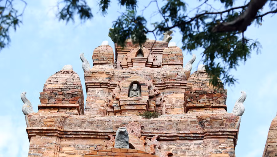 Tháp Chăm ở Ninh Thuận. Ảnh: GIA TIẾN