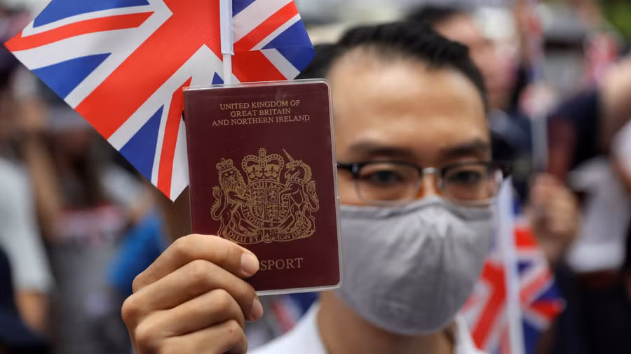 Căng thẳng đang diễn ra giữa Trung Quốc và Anh liên quan tới vấn đề Hong Kong. Ảnh: Reuters Căng thẳng đang diễn ra giữa Trung Quốc và Anh liên quan tới vấn đề Hong Kong. Ảnh: Reuters