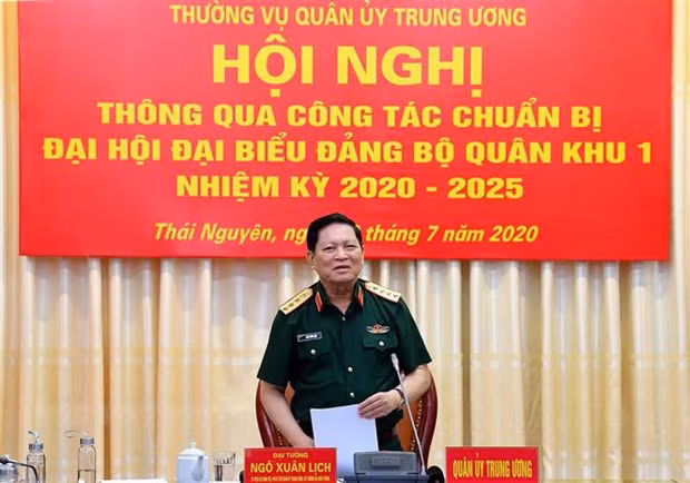 Đại tướng Ngô Xuân Lịch phát biểu chỉ đạo tại hội nghị. (Ảnh: Hoàng Nguyên/TTXVN) Đại tướng Ngô Xuân Lịch phát biểu chỉ đạo tại hội nghị. (Ảnh: Hoàng Nguyên/TTXVN)