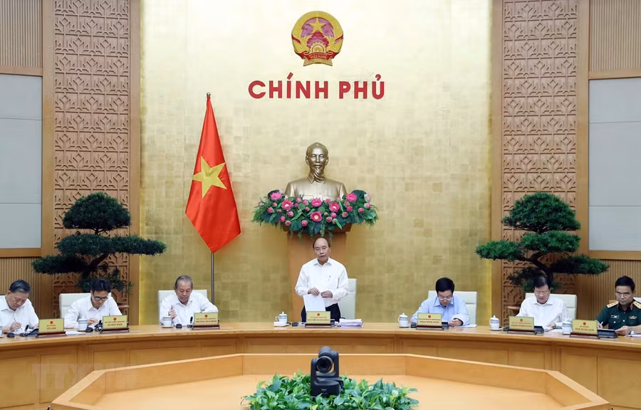 Thủ tướng Nguyễn Xuân Phúc phát biểu tại Phiên họp Chính phủ thường kỳ tháng 6 năm 2020. (Ảnh: Thống Nhất/TTXVN) Thủ tướng Nguyễn Xuân Phúc phát biểu tại Phiên họp Chính phủ thường kỳ tháng 6 năm 2020. (Ảnh: Thống Nhất/TTXVN)