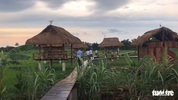 Đoàn liên ngành UBND TP Buôn Ma Thuột kiểm tra công trình vi phạm chiều 20-7 - Ảnh: TRUNG TÂN