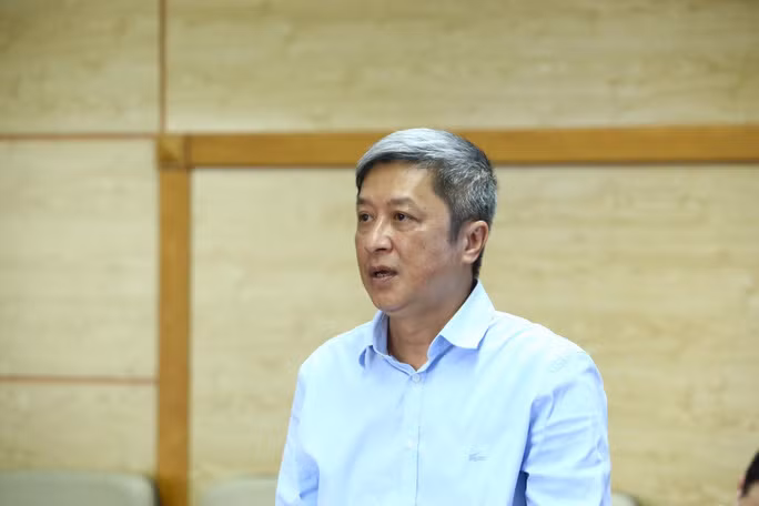 PGS-TS Nguyễn Trường Sơn, Thứ trưởng Bộ Y tế, sẽ trực tiếp chỉ huy đội thường trực đặc biệt chống dịch Covid-19 tại TP Đà Nẵng PGS-TS Nguyễn Trường Sơn, Thứ trưởng Bộ Y tế, sẽ trực tiếp chỉ huy đội thường trực đặc biệt chống dịch Covid-19 tại TP Đà Nẵng