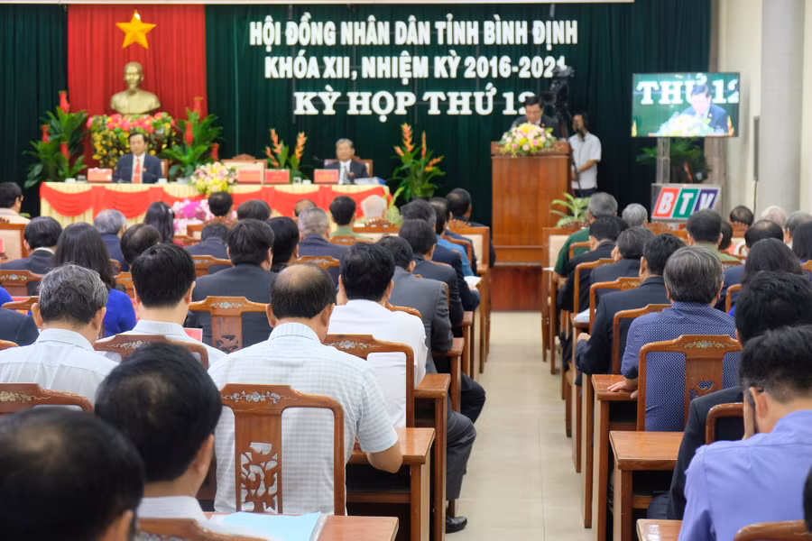 Quang cảnh phiên khai mạc.