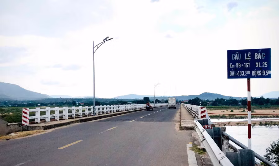 Cầu Lệ Bắc (huyện Krông Pa). Ảnh: LÊ HÒA 