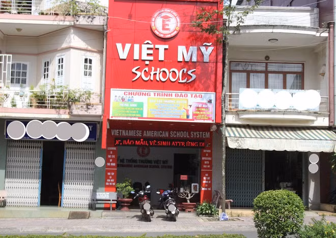 Trường Cao đẳng Việt Mỹ 