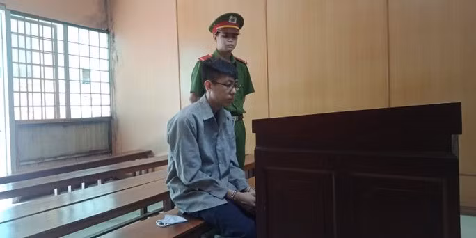 Nhẫn tâm sát hại cô ruột, Trung Kim Phong lãnh án chung thân về tội "Giết người" Nhẫn tâm sát hại cô ruột, Trung Kim Phong lãnh án chung thân về tội