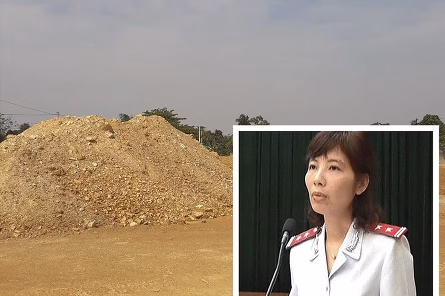 Trưởng đoàn Thanh tra Bộ Xây dựng Nguyễn Thị Kim Anh bị bắt quả tang nhận hối lộ khi đang thực hiện nhiệm vụ thanh tra trên địa bàn huyện Vĩnh Tường. Ảnh PV.