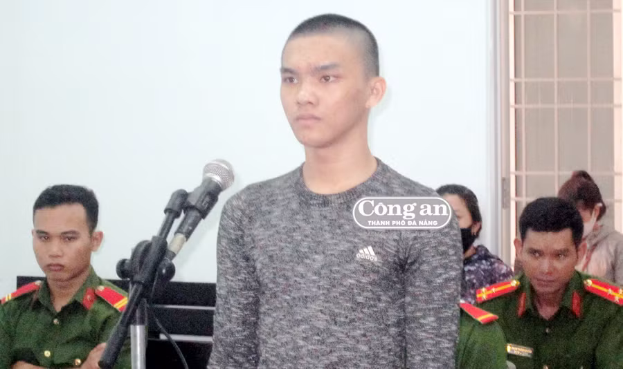 Bị cáo Nguyễn Võ Ngọc Bảo tại tòa. 