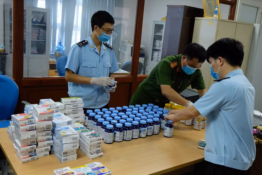  Số tang vật mà cơ quan chức năng thu giữ được. Ảnh Hải quan Hà Nội cung cấp.