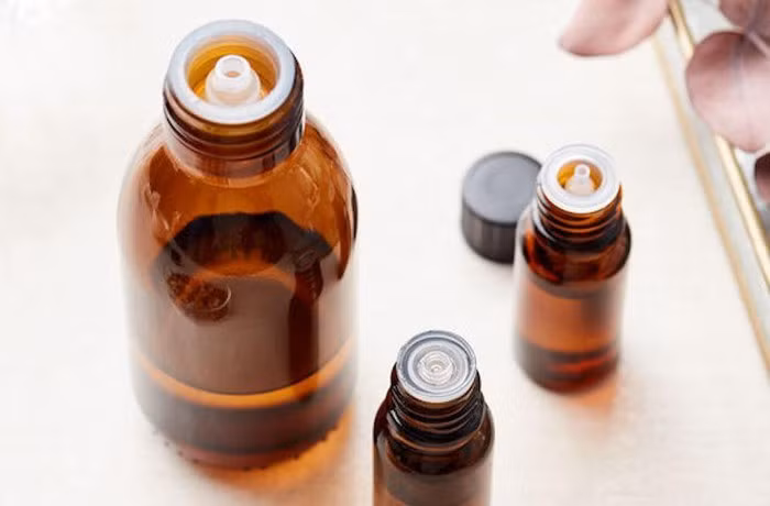  Nhỏ vài giọt tinh dầu cà phê vào sữa tắm sẽ có tác dụng chữa bệnh đối với cơ thể.