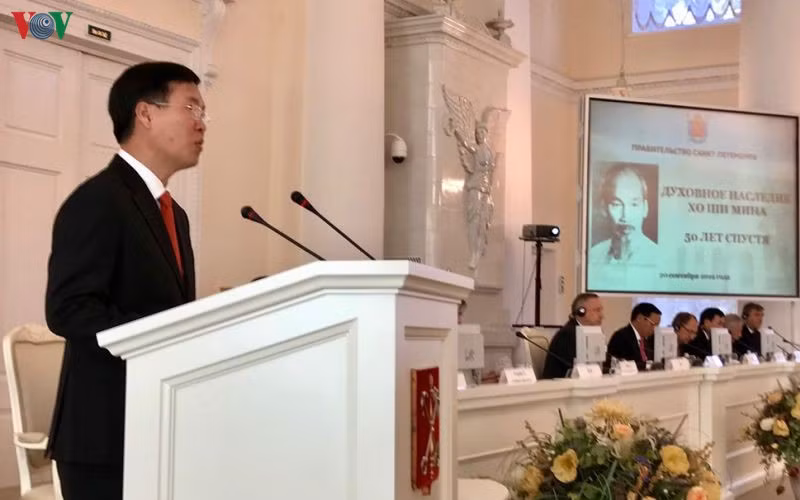  Ông Võ Văn Thưởng phát biểu tại Hội thảo.