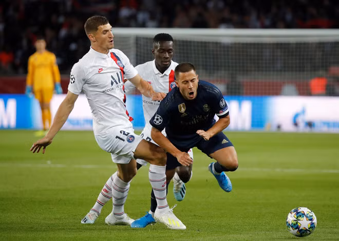  Eden Hazard gây thất vọng tràn trề trong lần đầu tiên đá chính trong màu áo Real. Ảnh: Reuters.