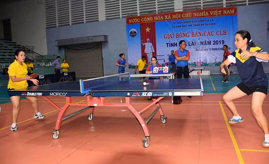  Các vận động viên thi đấu ở nội dung đơn nữ. Ảnh: H.P