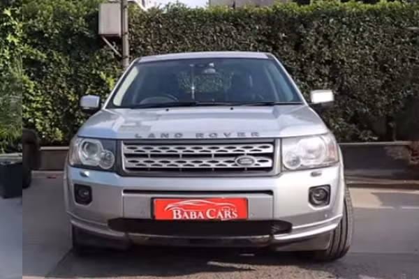 Land Rover Freelander2 2011 giá 11,25 rupi (khoảng 364 triệu đồng Land Rover Freelander2 2011 giá 11,25 rupi (khoảng 364 triệu đồng